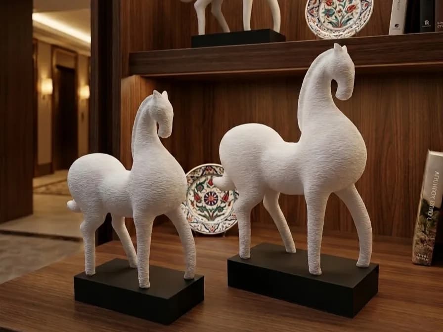 Escultura Cavalo Abstrato 16 cm Impressão 3D