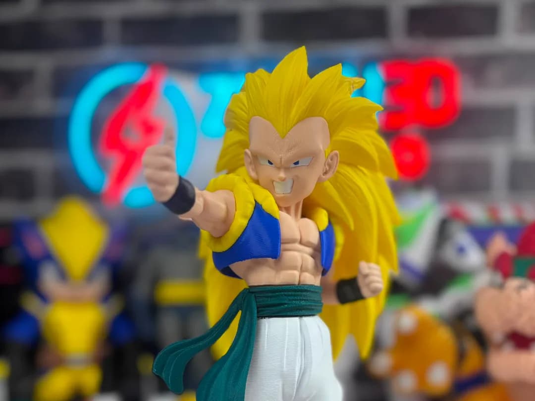 Estatueta Gotenks Cabelo Longo Dourado Impressão 3D