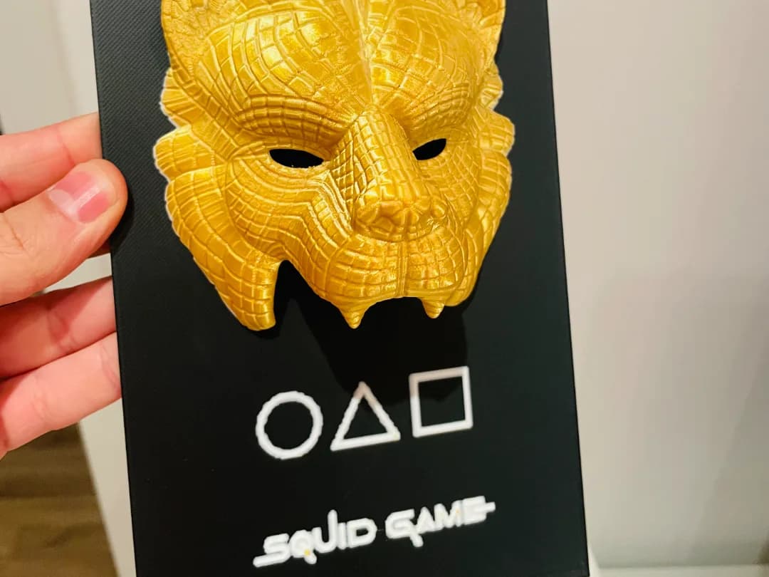 Quadro Máscara de Leão Dourada Impressão 3D