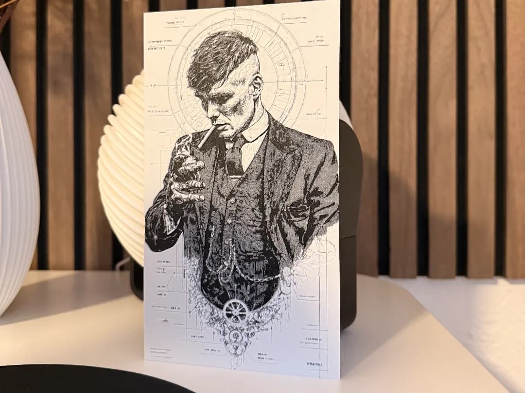 Quadro Gângster de Boina e Terno Impressão 3D