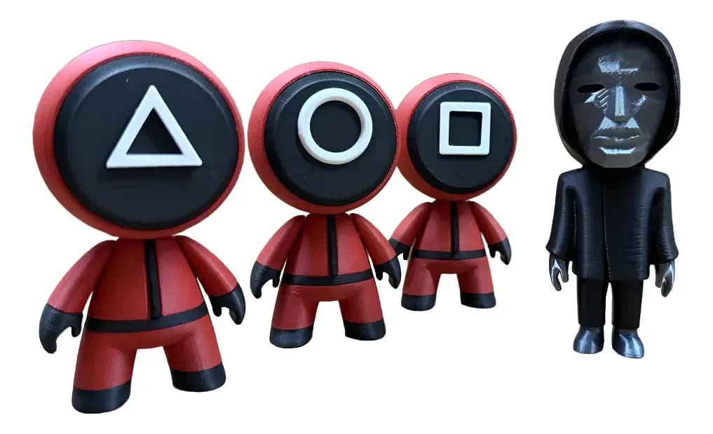 Boneco: Squid Game 10cm Kit Com 4 - 3d