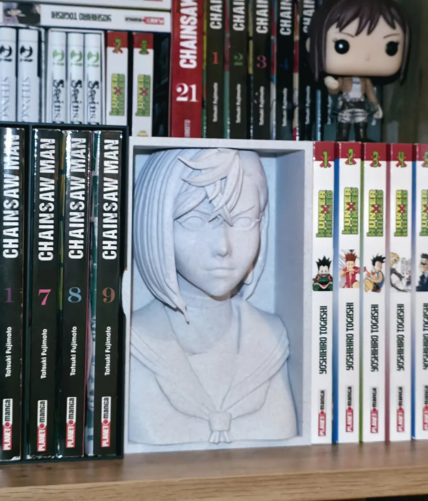 Busto Momo Ayase para Estante de Mangás Impressão 3D