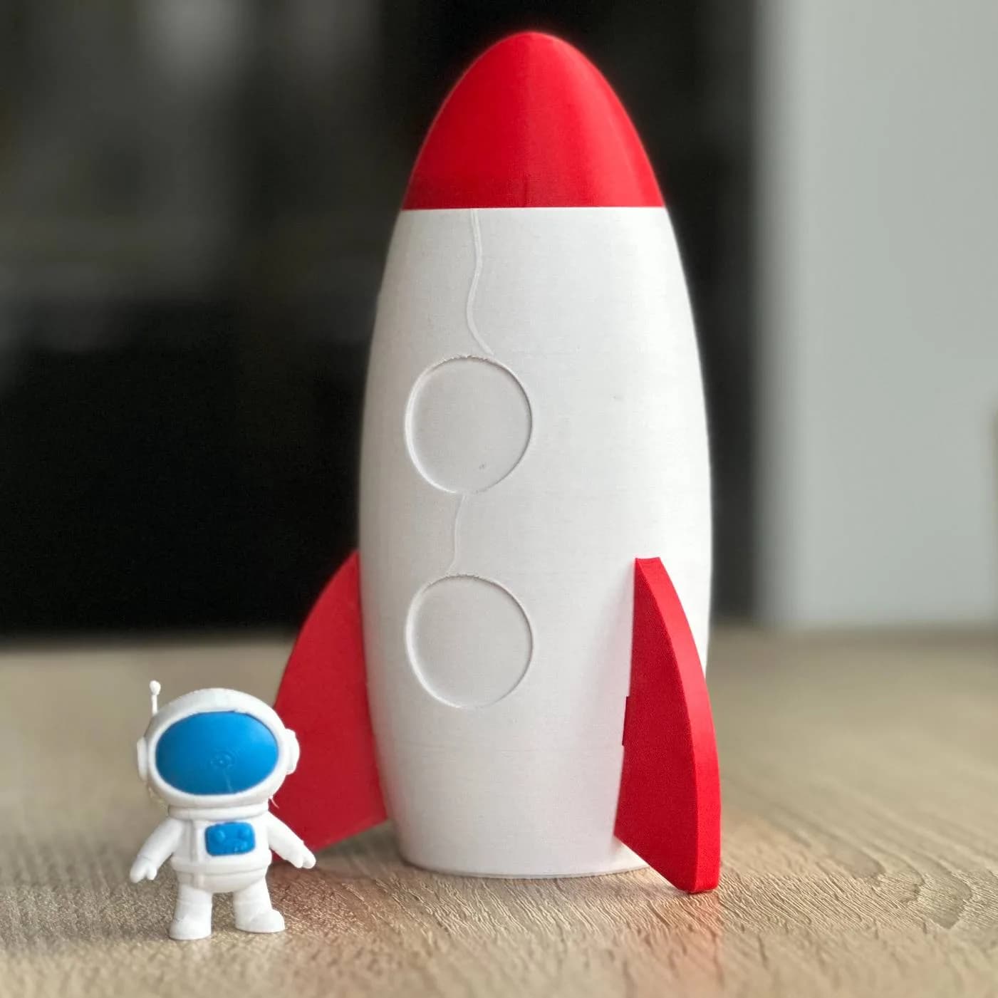 Caixa Foguete Infantil com Astronauta Impressão 3D