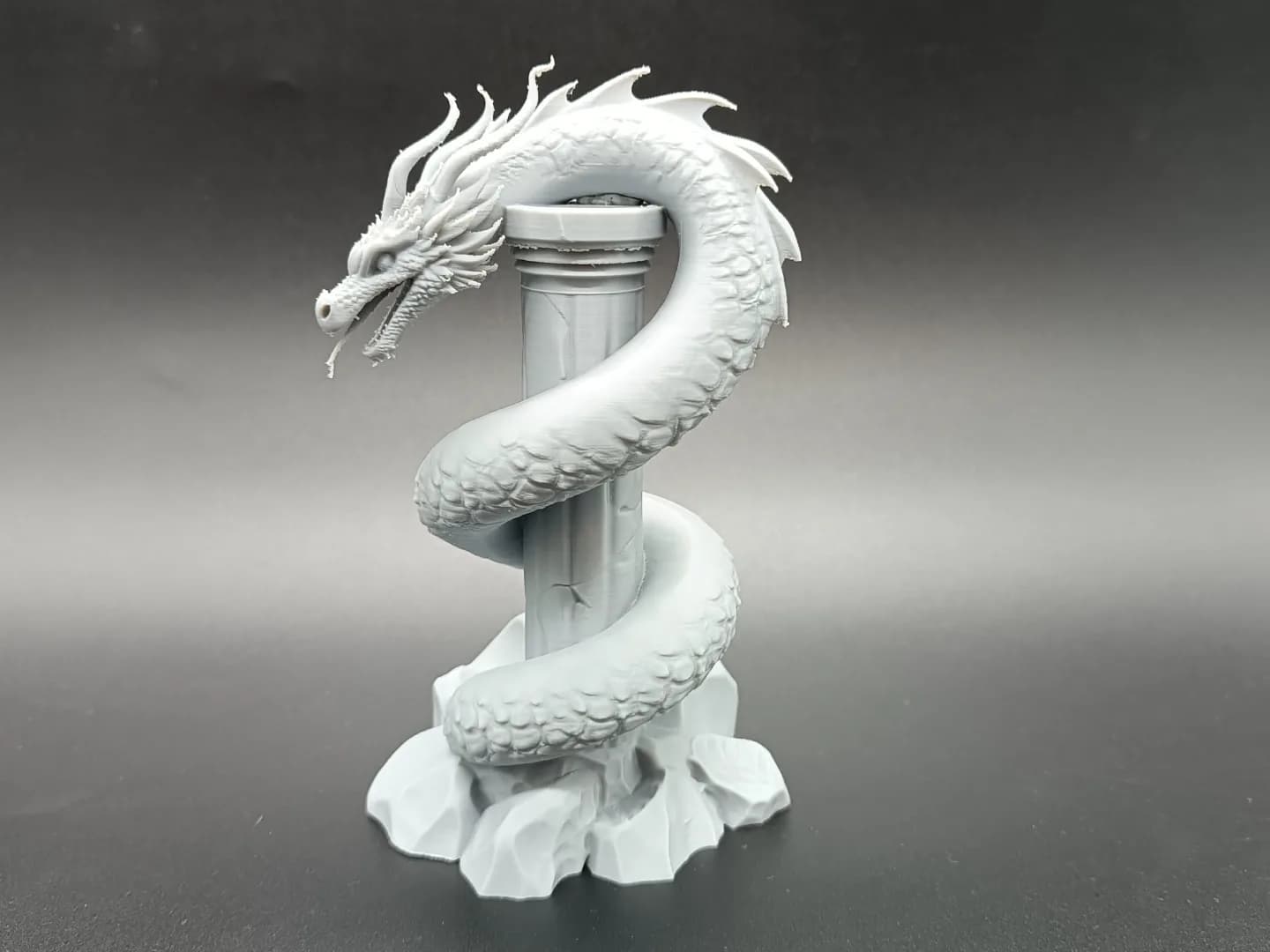 Estatueta Dragão Oriental na Coluna Impressão 3D