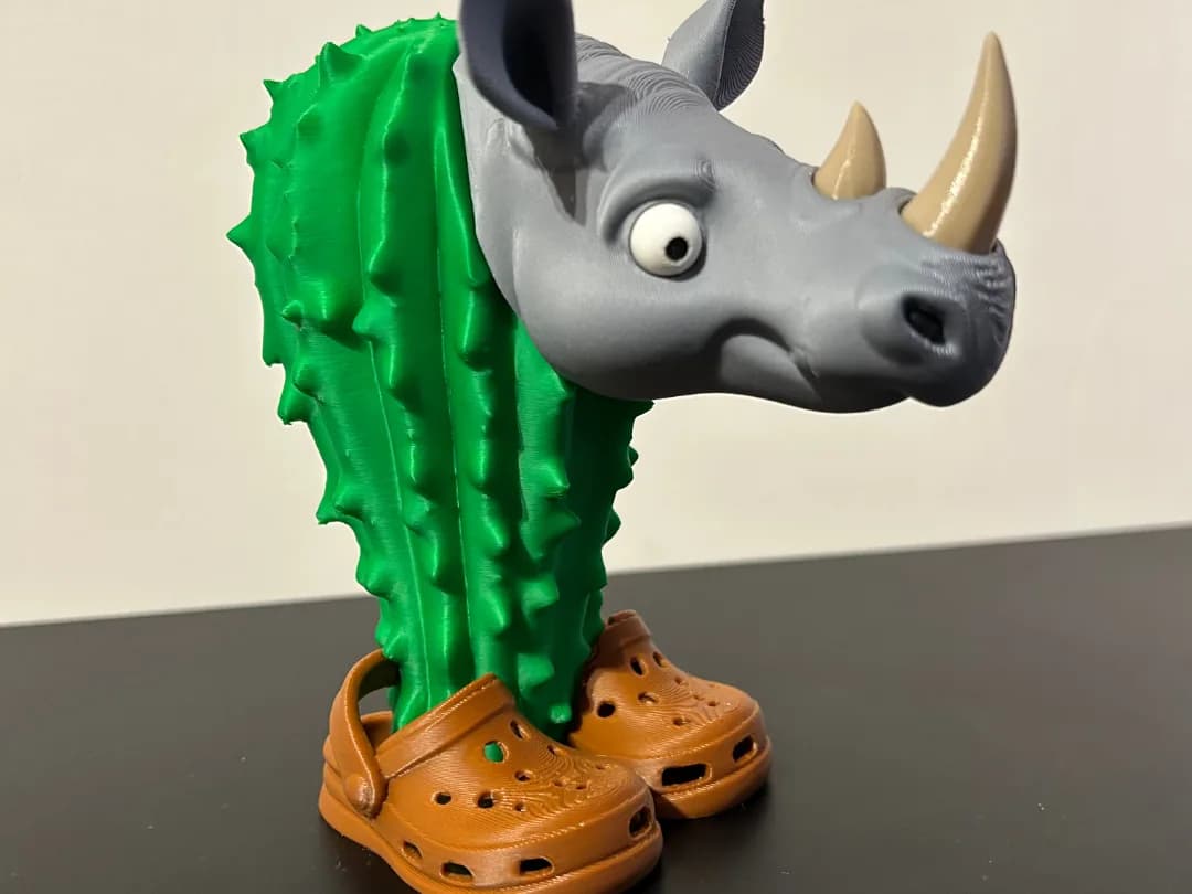 Boneco Articulado Rinoceronte Cacto Meme Impressão 3D
