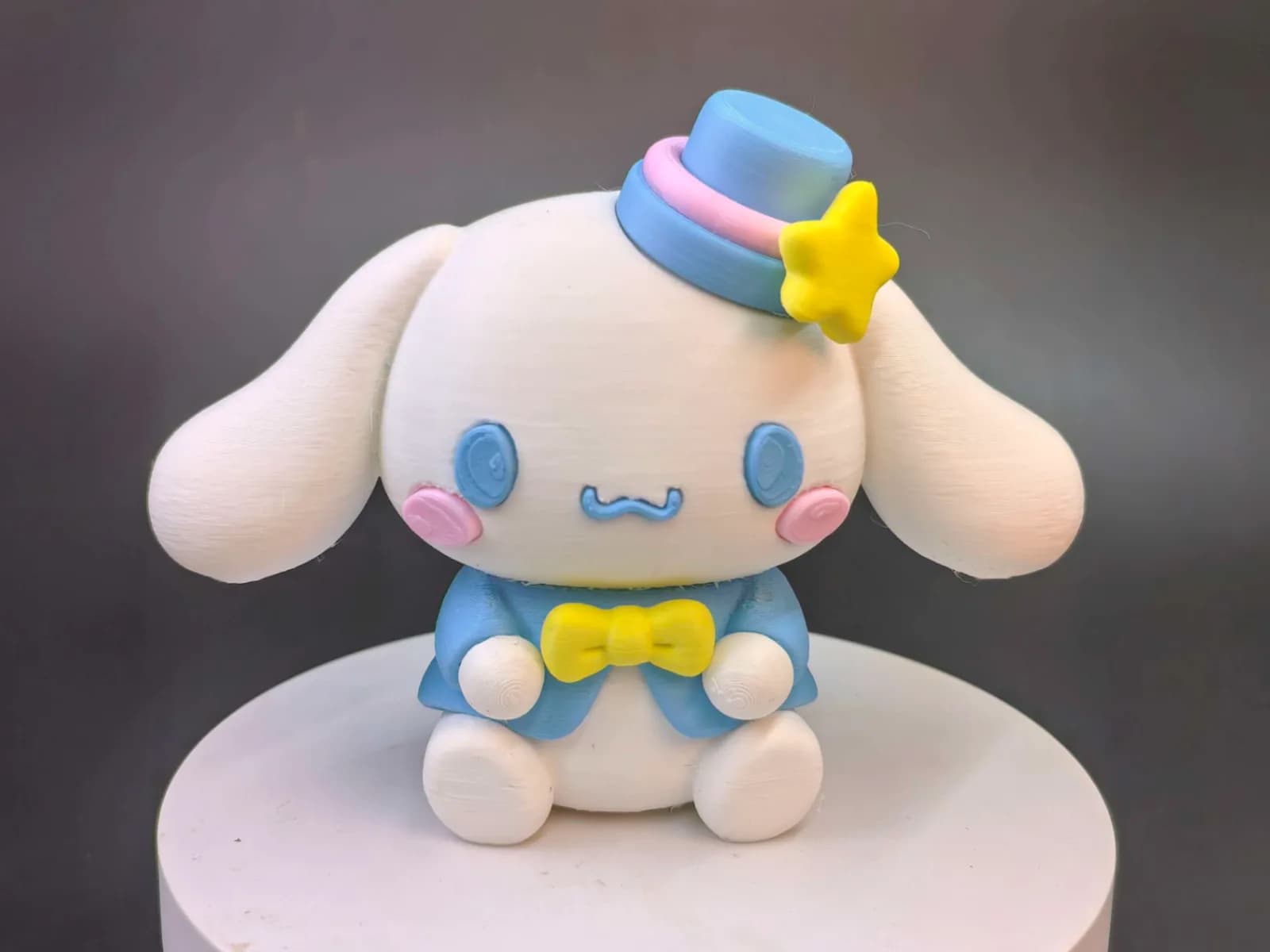 Boneco Cachorrinho Cavalheiro de Chapéu Sanrio