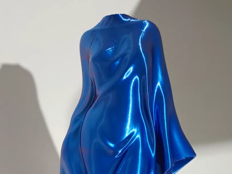 Estatueta Feminina Moderna Impressão 3D