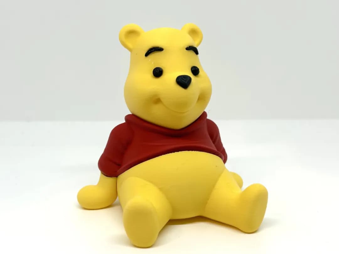 Estatueta Ursinho Amarelo de Camiseta 10 cm Impressão 3D