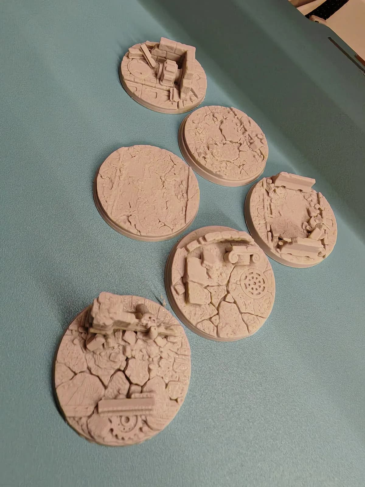 Kit 6 Bases Cenário Ruínas para Miniaturas Impressão 3D